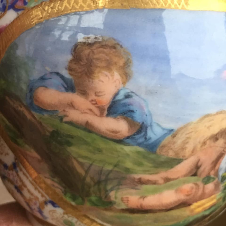 Pot à sucre Hébert en porcelaine tendre de Sèvres du XVIIIe siècle - 1766