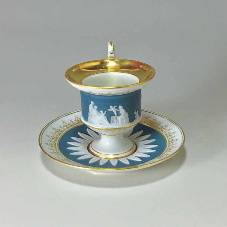 Meissen - Tasse à décor néoclassique - Début du XIXe Siècle – VENDU