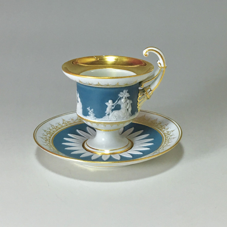 Meissen - Tasse à décor néoclassique - Début du XIXe Siècle – VENDU