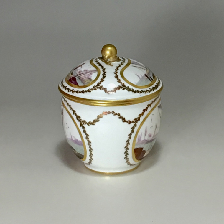 Sèvres - Pot à sucre décor de scène portuaire - XVIIIe siècle