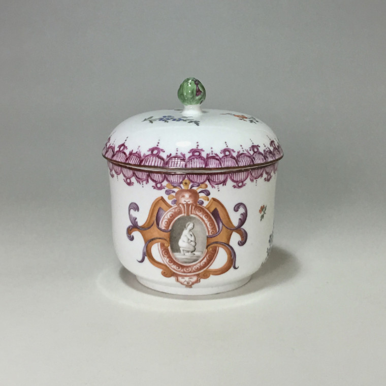 Porcelain sugar pot from Frankenthal - circa 1775