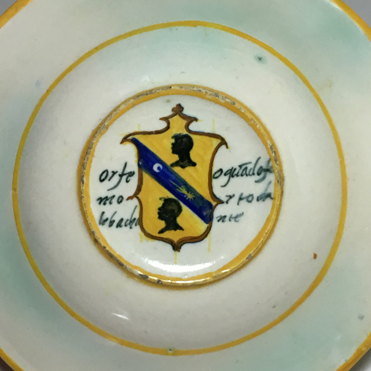 Plat en majolique d'Urbino « Orphée et les Bacchantes » Ecole de Xanto - vers 1540