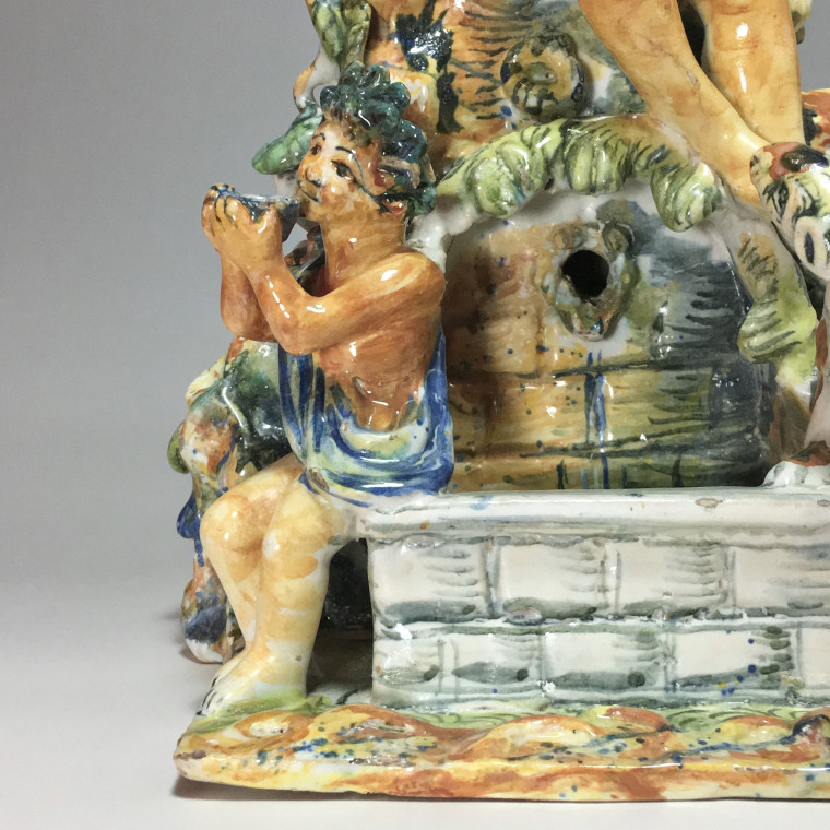 Fontaine figurant Bacchus en majolique d’Urbino, Atelier de Patanazzi vers 1580.