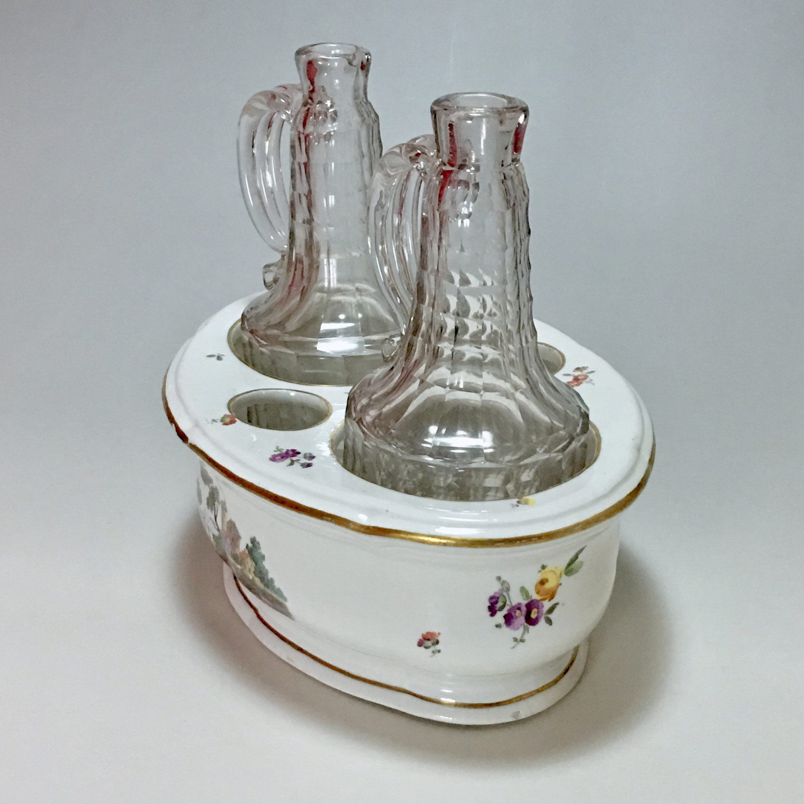 Frankenthal - Porte huilier à décor de paysages - XVIIIe siècle