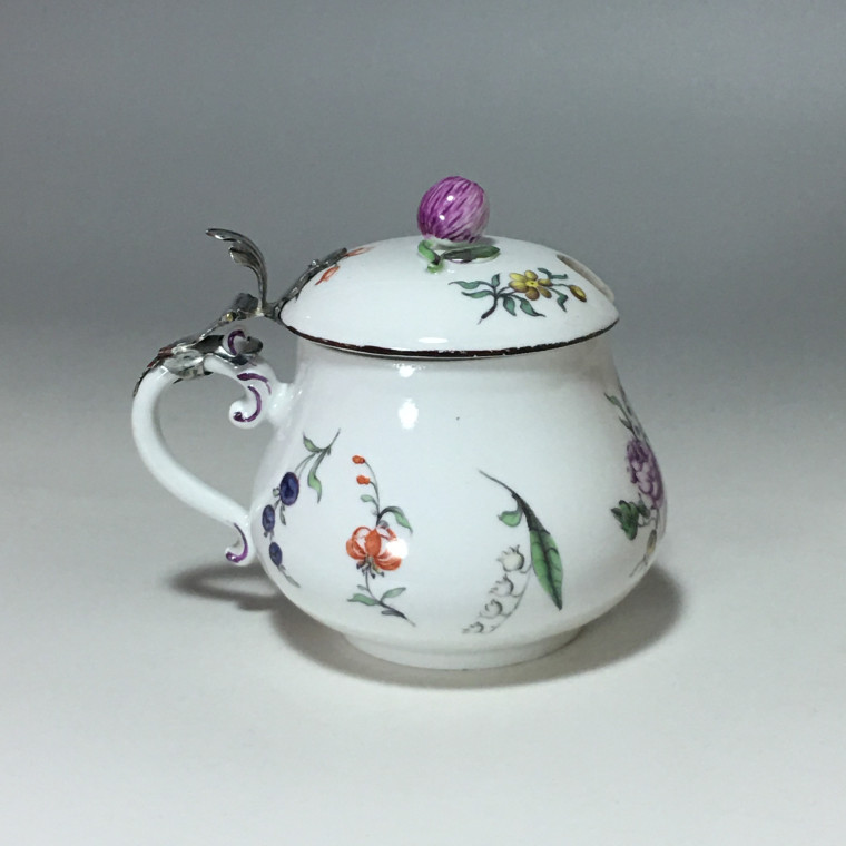 Höchst Porcelain Covered Mustard - circa 1750 - 1763