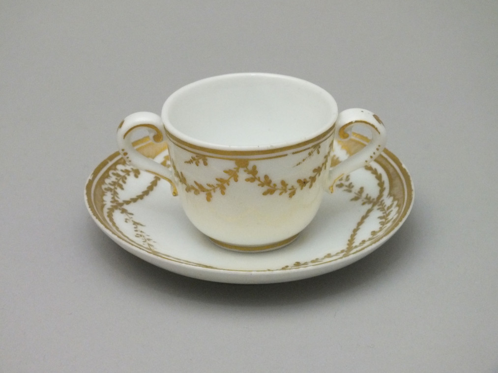 Vincennes (Seguin) - Porcelaine dure - Tasse à toilette - XVIIIe Siècle