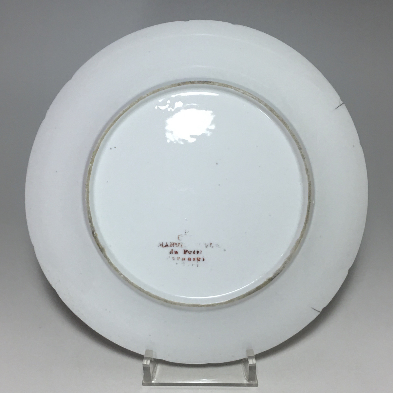 Paris – Assiette en porcelaine de PARIS, Manufacture du Petit Carousel (2) – XVIIIe siècle