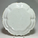 Plat en faïence de Lodi (Italie) - Décor d'une scène de bataille - XVIIIe siècle