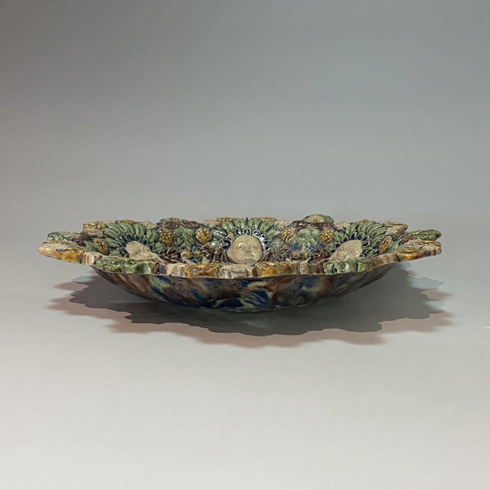 Suite de Palissy - Pré-d 'auge - Coupe en terre vernissée - XVIIe siècle