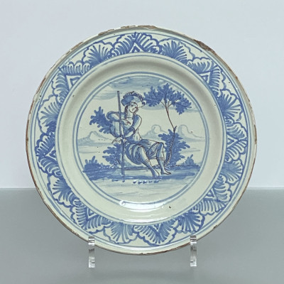Saint jean du désert (Marseille) - Assiette à décor d'un berger – Première moitié du XVIIIe siècle