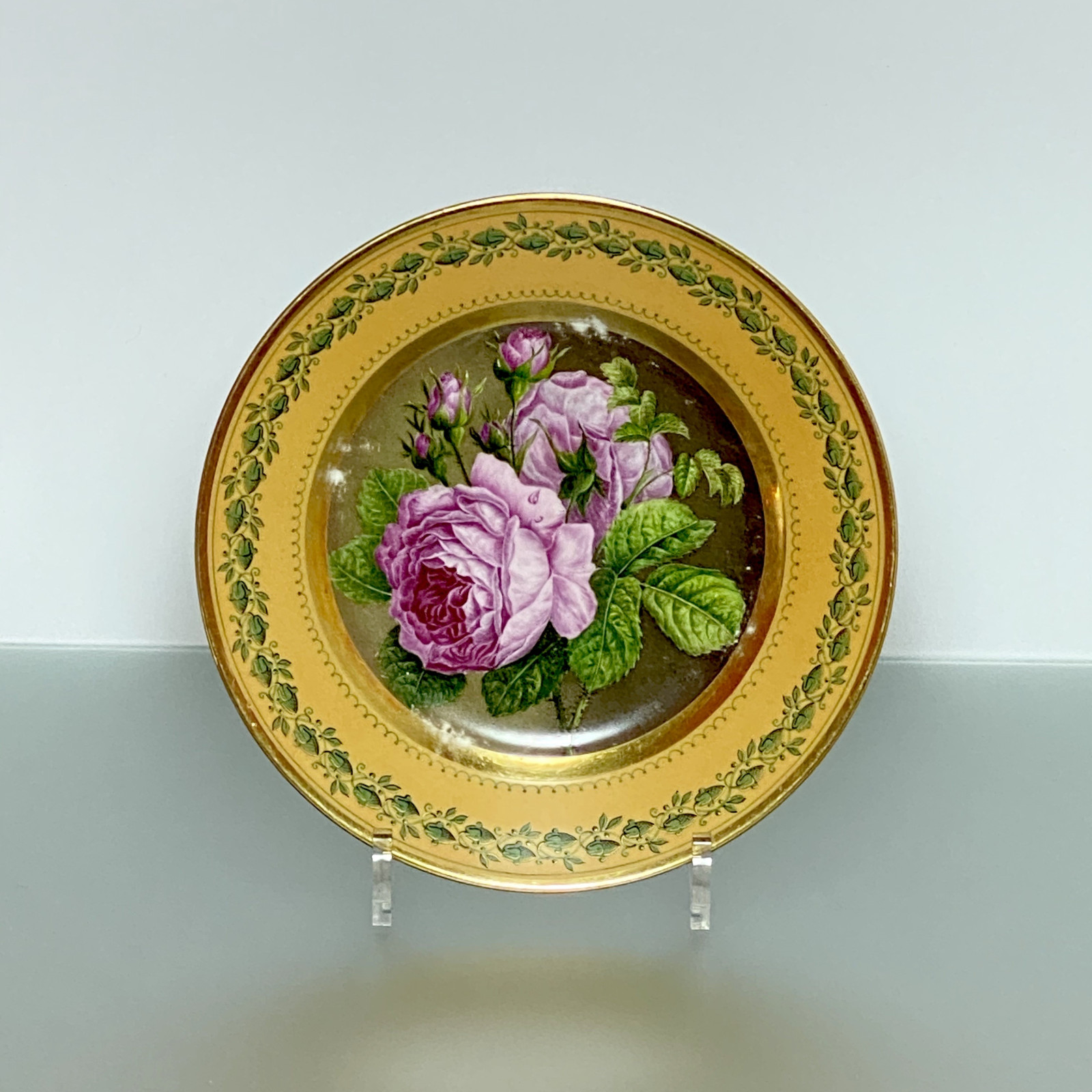Paris – trois assiettes à décor botanique – Début du XIXe siècle