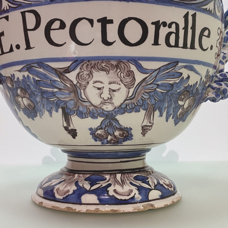 Montpellier – Fabrique Olliver - Grand vase de montre - Vers 1700