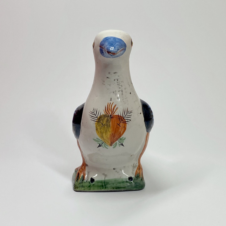 Nevers  - Épi de faîtage figurant un pigeon - Fin du XVIIIe siècle