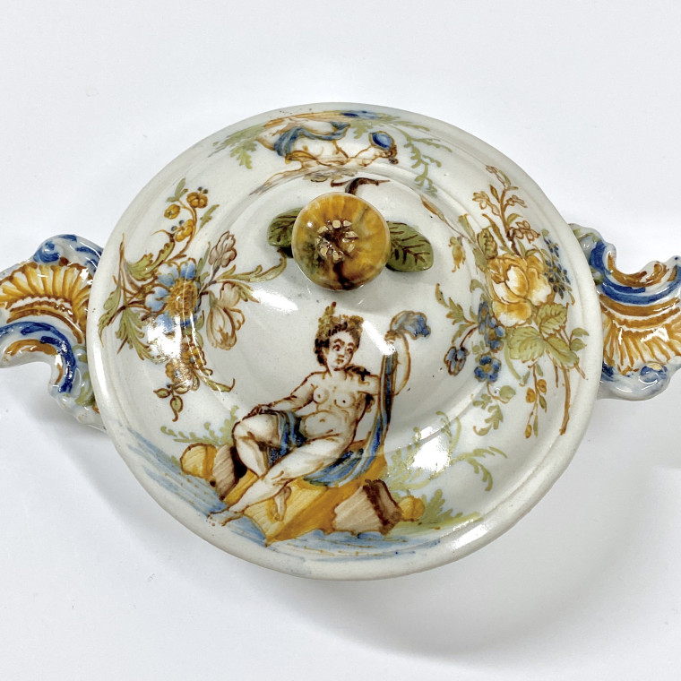 Lyon - Rare broth bowl - Eighteenth century