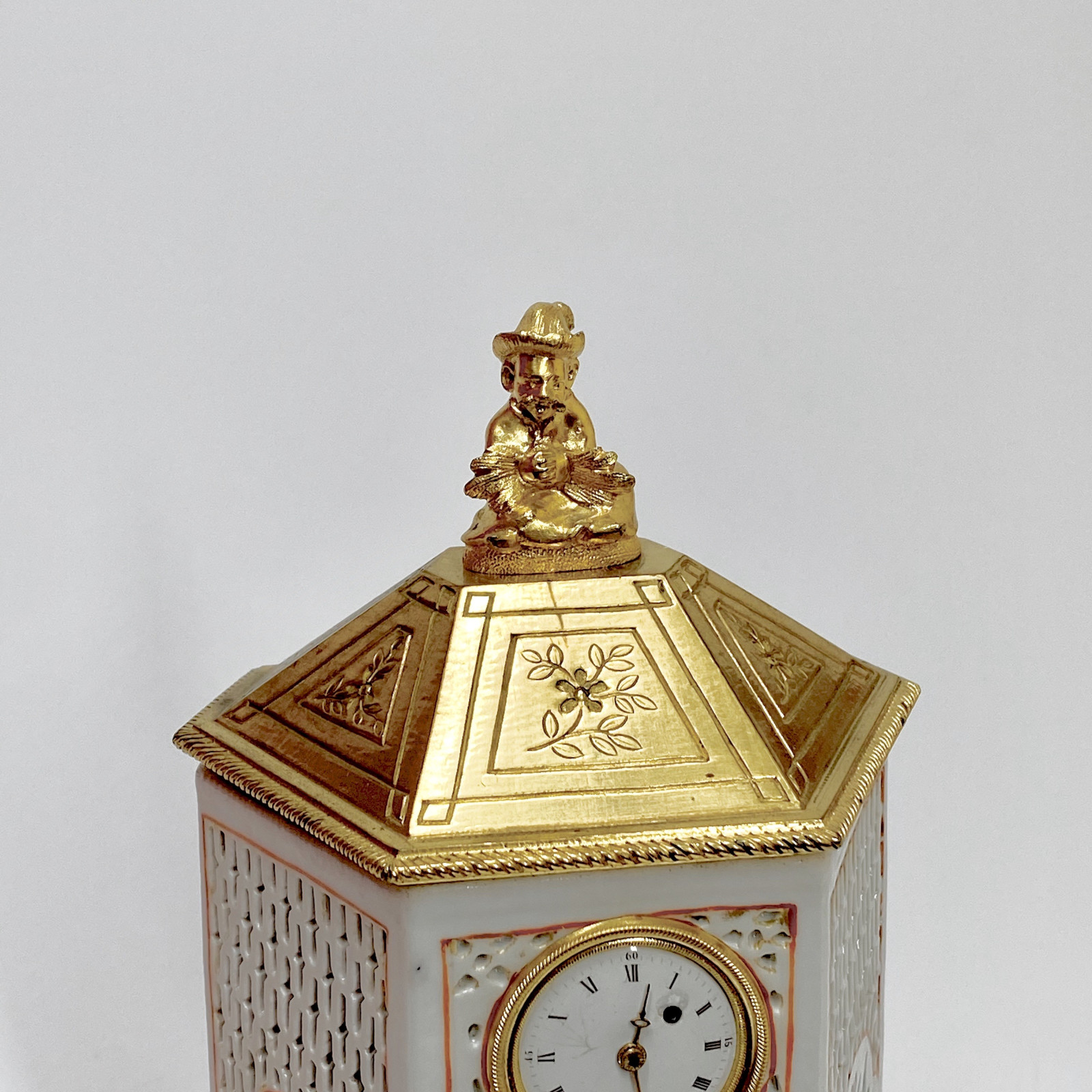 China - Small porcelain clock - Qianlong period (1736 - 1795)