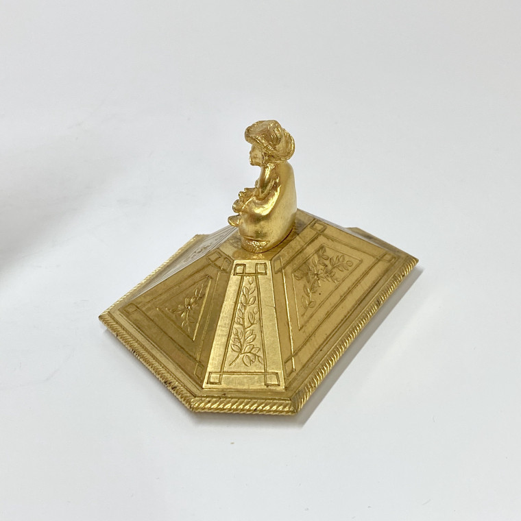 Chine - Petite pendule en porcelaine - Époque Qianlong (1736 - 1795)