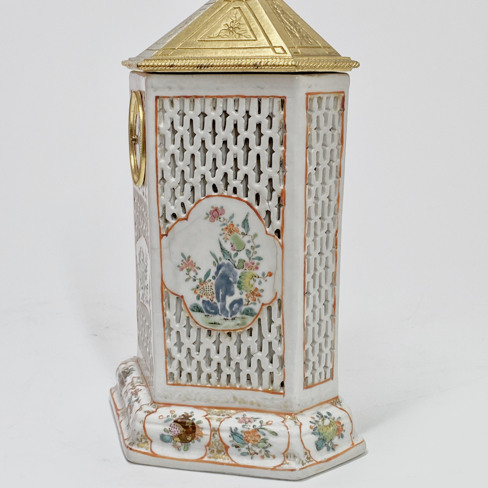 China - Small porcelain clock - Qianlong period (1736 - 1795)