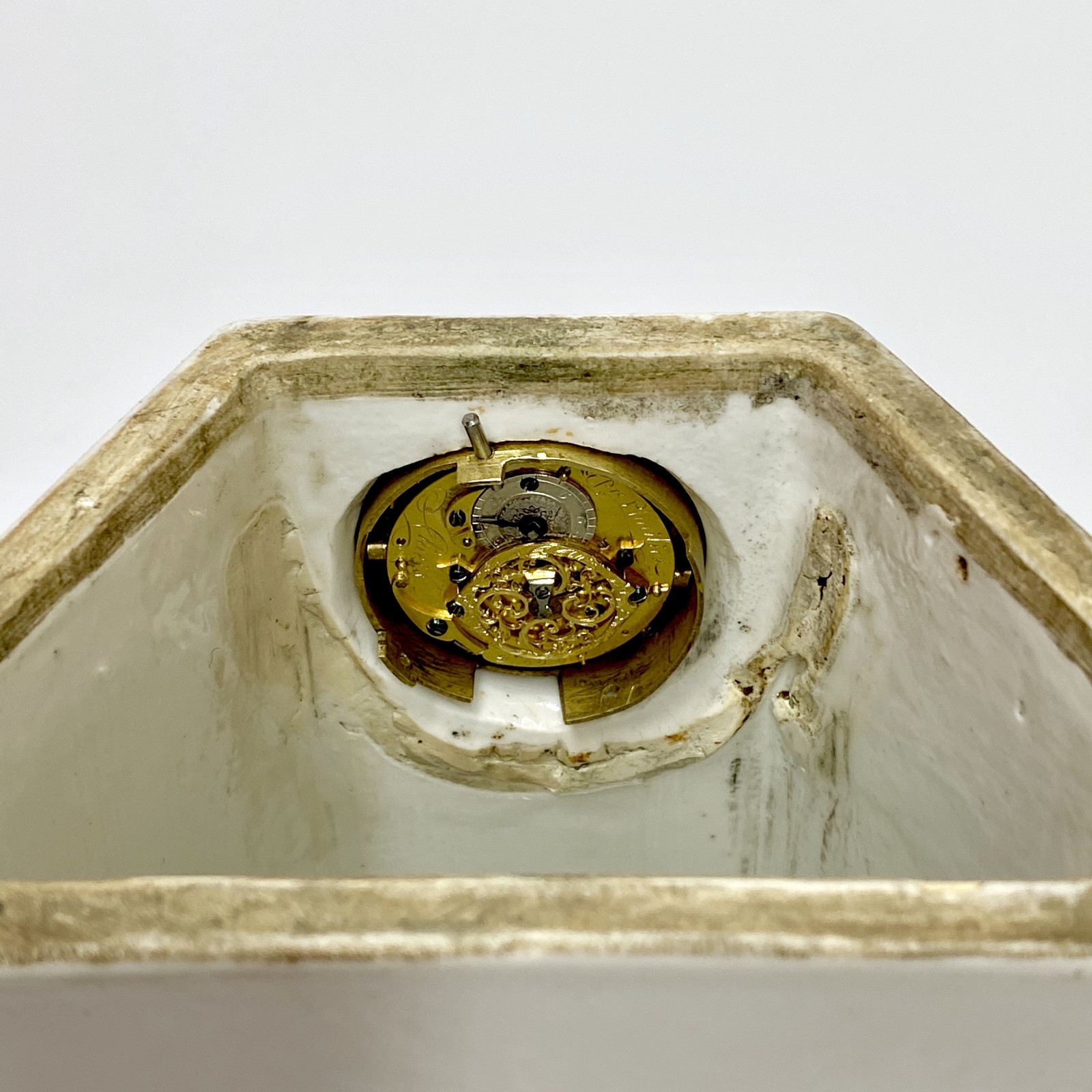 China - Small porcelain clock - Qianlong period (1736 - 1795)