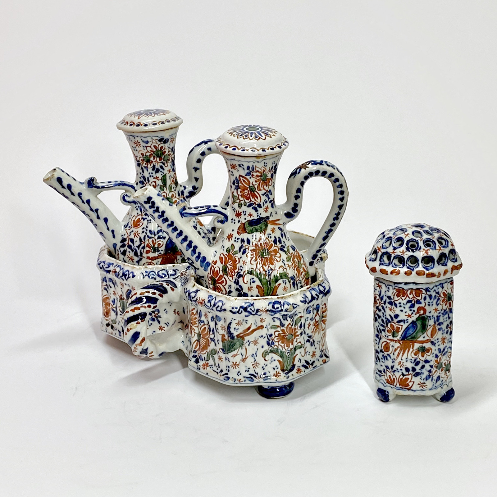 Delft - Rare porte-Huilier polychrome à trois compartiments - XVIIIe siècle