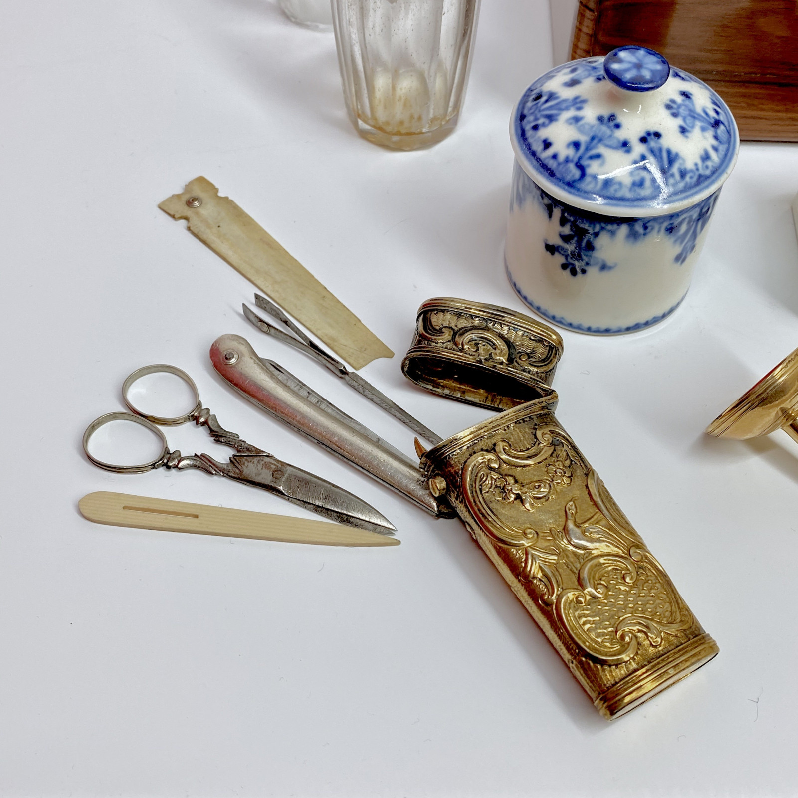 Coffret - nécessaire de voyage d'époque Louis XV