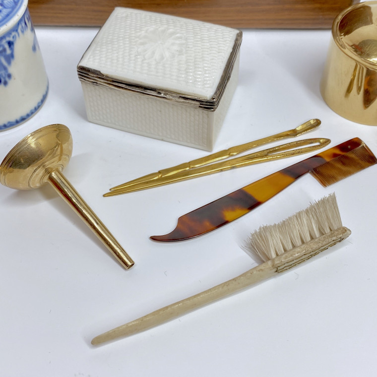 Box Louis XV period travel kit - Eighteenth century