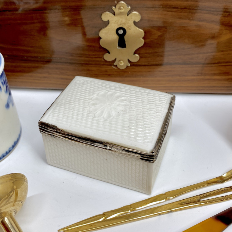 Box Louis XV period travel kit - Eighteenth century