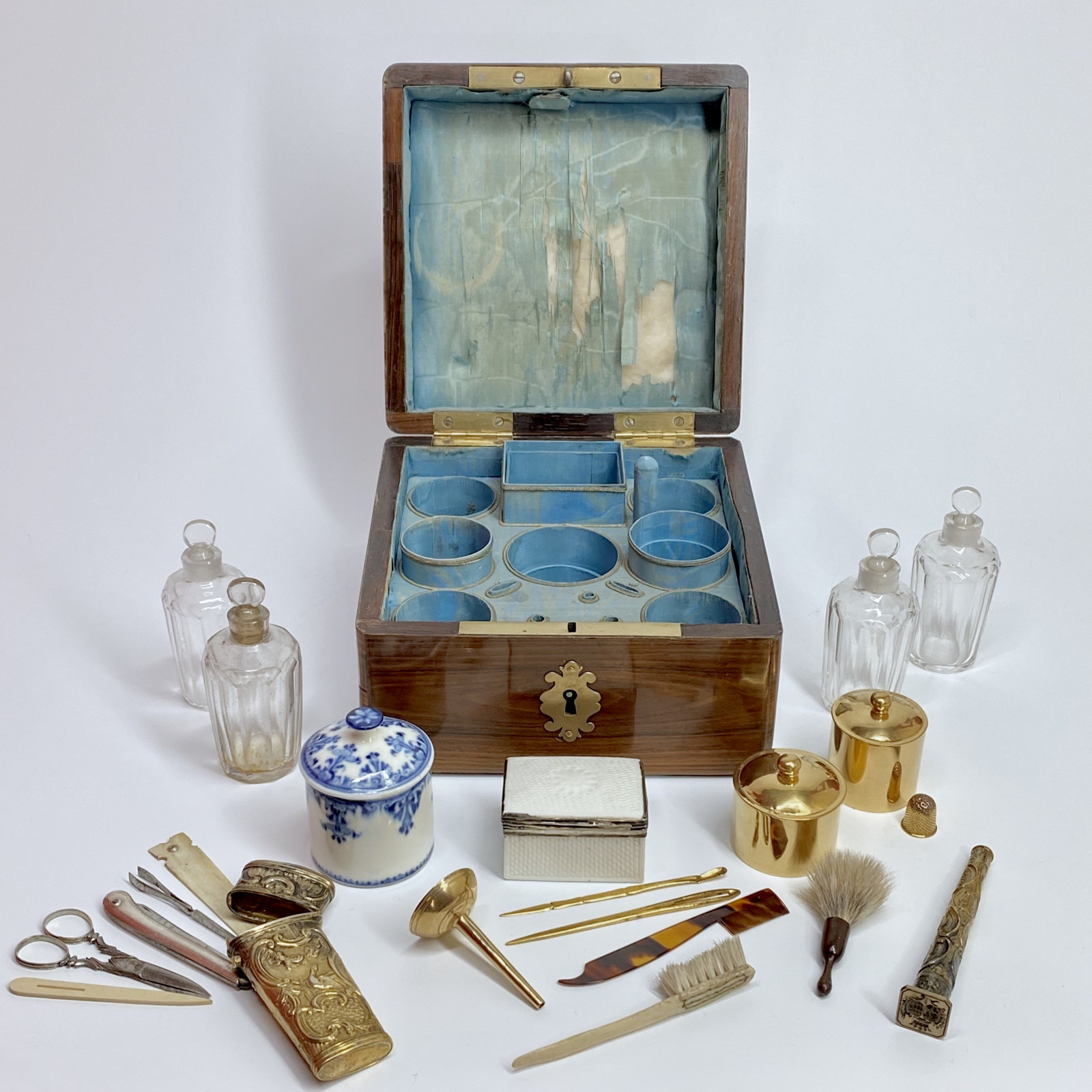 Coffret - nécessaire de voyage d'époque Louis XV