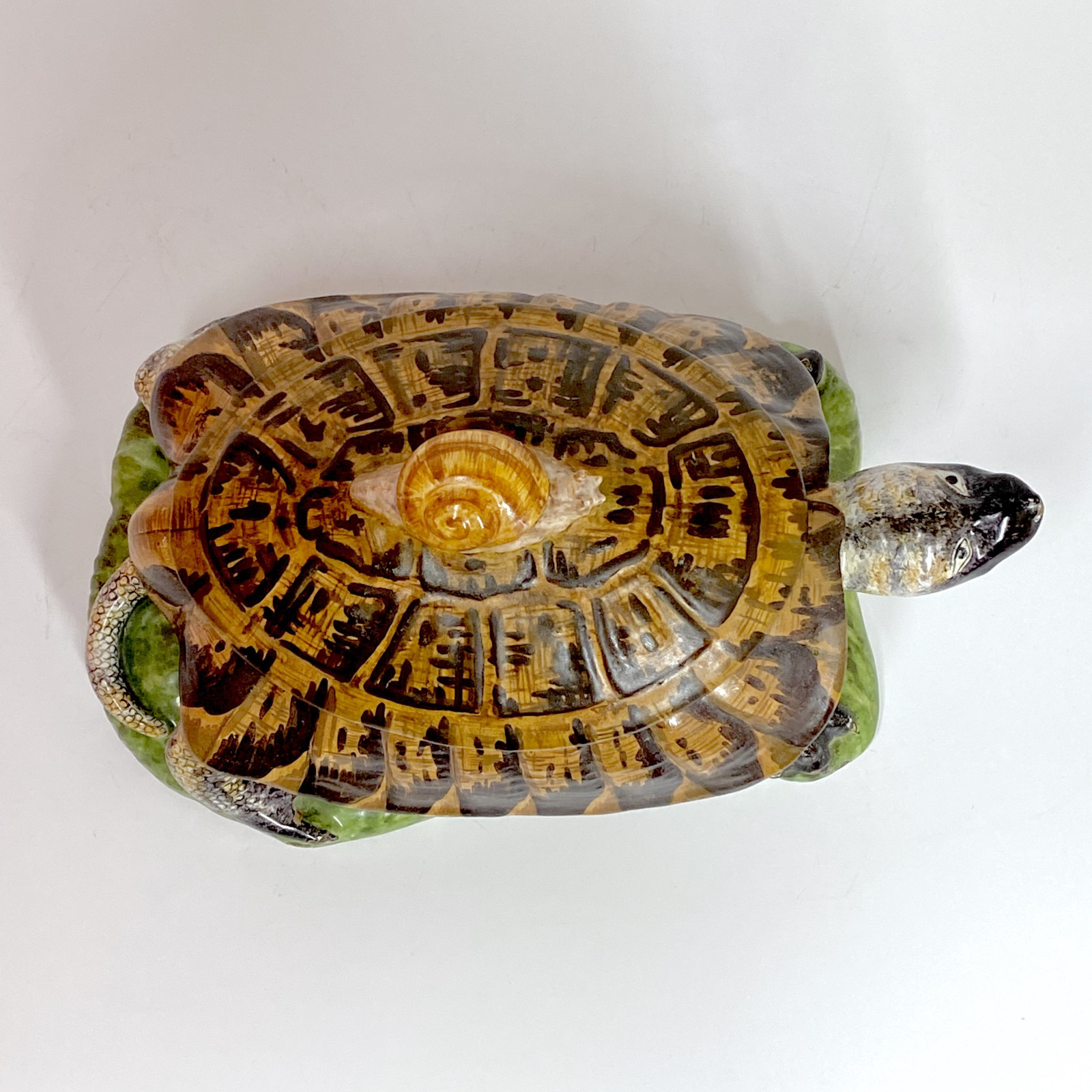 Strasbourg - Tortue en trompe l’oeil - Manufacture Paul Hannong, vers 1750-1754