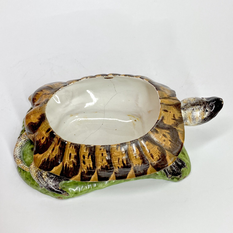 Strasbourg - Tortue en trompe l’oeil - Manufacture Paul Hannong, vers 1750-1754