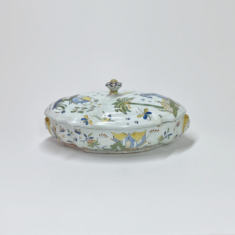 Sinceny - Rare Chinese decoration tureen - Eighteenth century