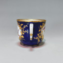 Vincennes-Sèvres - Tasse à toilette à décor d'oiseaux en vol - XVIIIe siècle