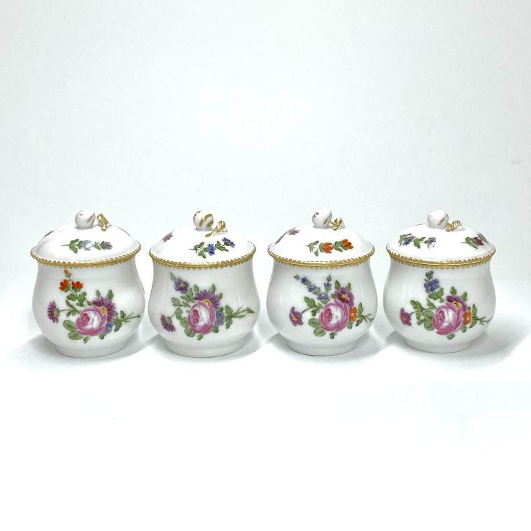 Paris - Manufacture du Comte d’Artois - Quatre pots à jus - XVIIIe siècle