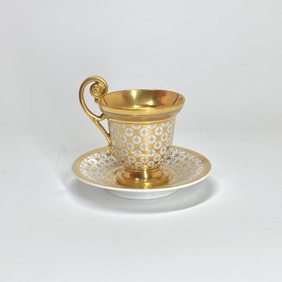 Paris - Tasse sur piédouche - Début du XIXe siècle
