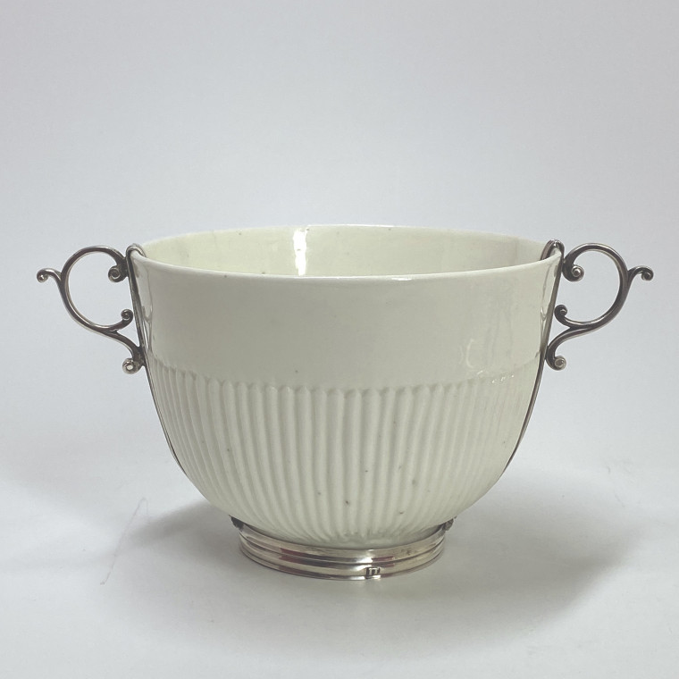 Saint-Cloud - Pot couvert monté en argent - XVIIIe siècle