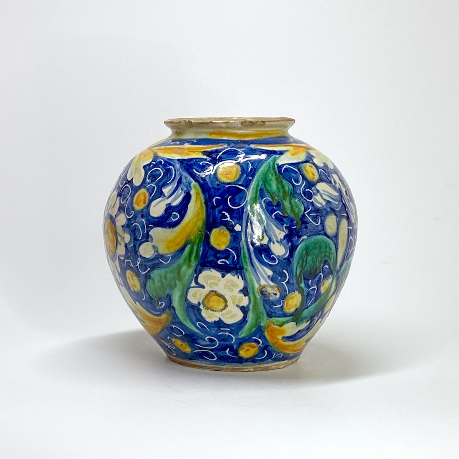 Sicile - Vase boule en majolique - XVIIe siècle