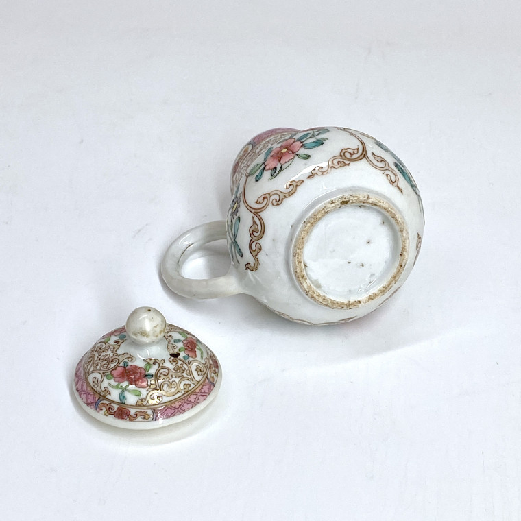 Chine - Crémier en porcelaine de la famille rose - Époque Yongzheng (1723-1735)