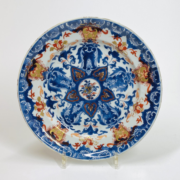 Chine - Paire de plats à décor de lambrequins - Epoque Kangxi (1661-1722)