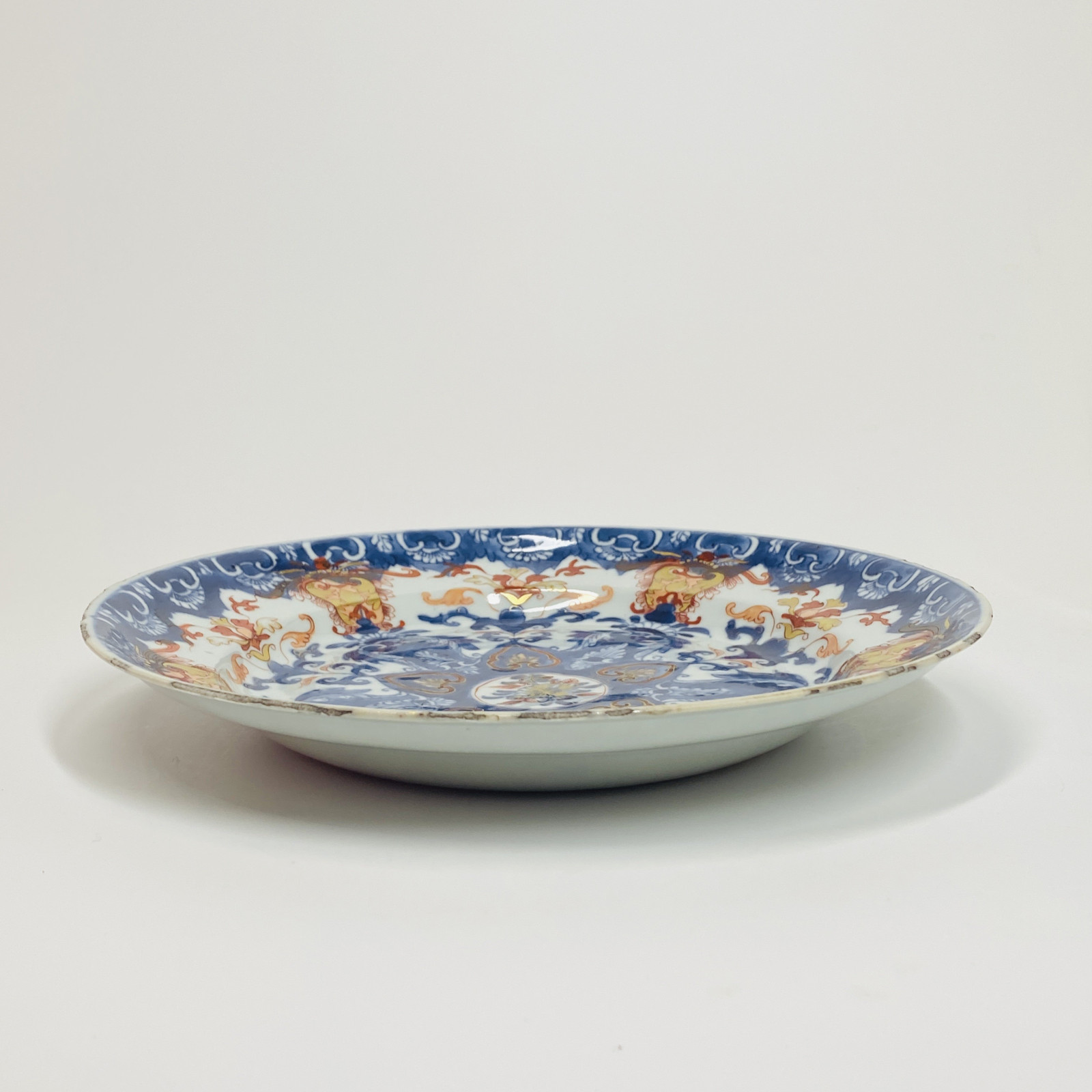 Chine - Paire de plats à décor de lambrequins - Epoque Kangxi (1661-1722)