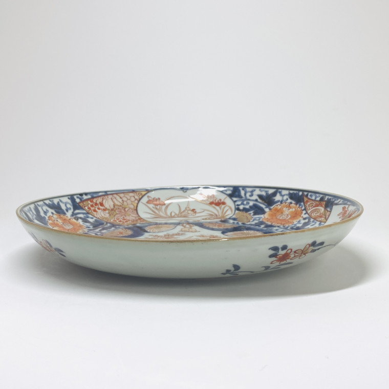 JAPON - Paire de coupes rondes à décor dit "Imari" - XVIIIe siècle