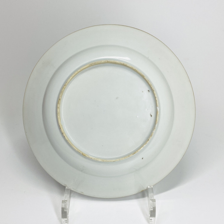 Chine - Assiette à décor de personnages - Epoque Qianlong