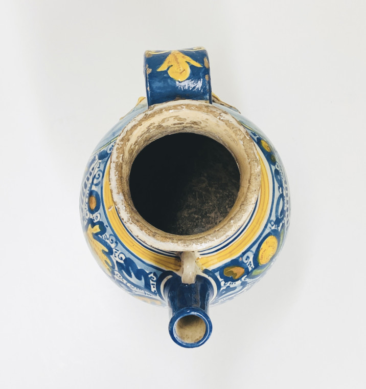 Rare chevrette en majolique de Montpellier - XVIIe siècle