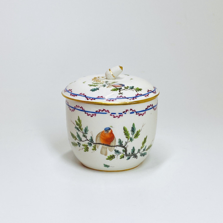 Loosdrecht - Sugar pot decorated with an owl - Eighteenth century