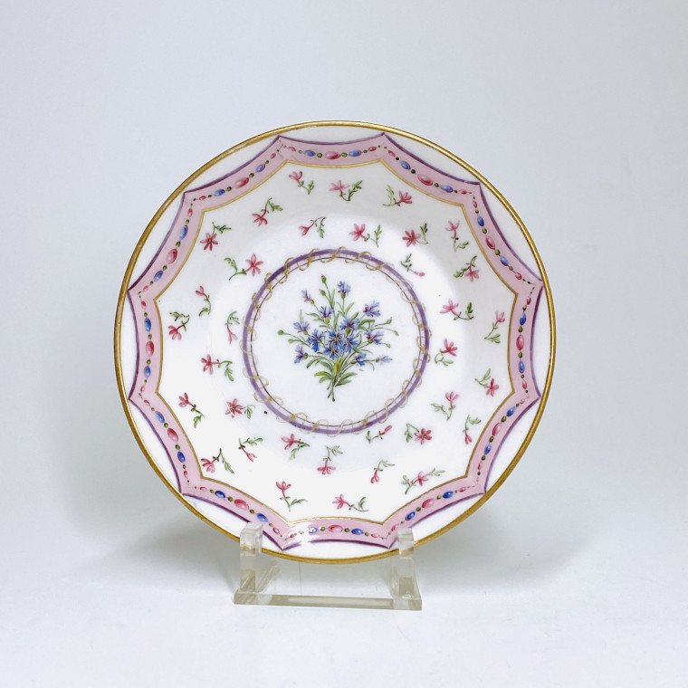 Sèvres - Grande tasse litron en porcelaine tendre - XVIIIe siècle