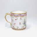 Sèvres - Grande tasse litron en porcelaine tendre - XVIIIe siècle