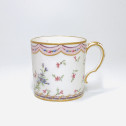 Sèvres - Grande tasse litron en porcelaine tendre - XVIIIe siècle