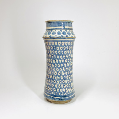 Spain - Large albarello - First half of the Sixteenth century
