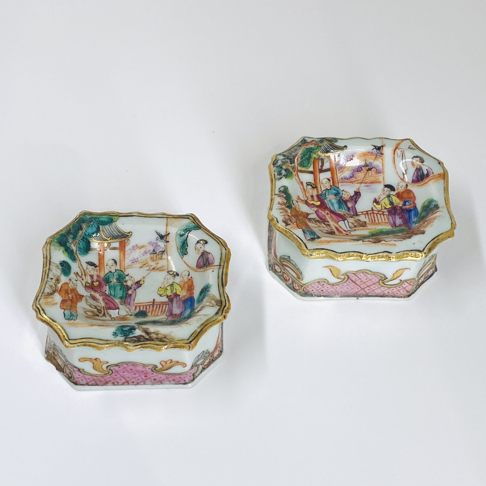 China - Pair of salt cellars - Qianlong period (1736-1795)