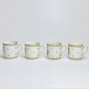 Paris - Quatre tasses à décor de trophées - Fin du XVIIIe siècle