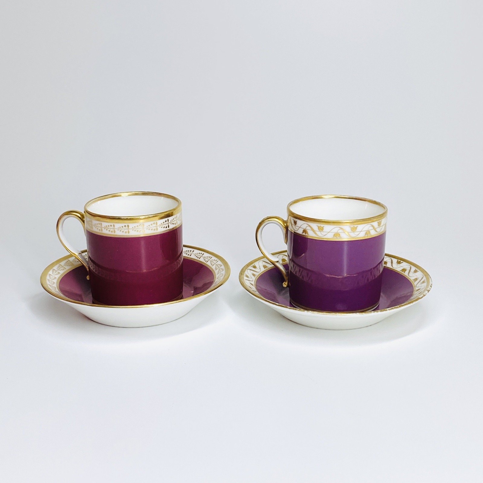 Paris (Nast) - Deux tasses à fond de couleur - début du XIXe siècle