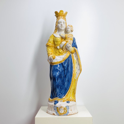 Nevers - Grande vierge à l'enfant - XVIIe siècle